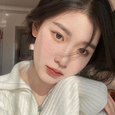 红发女郎海报
